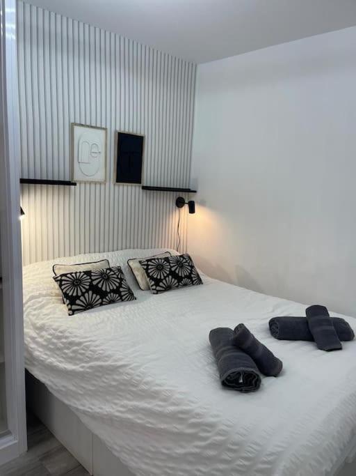 Urban Home By Unique Rooms บูร์โกส ภายนอก รูปภาพ